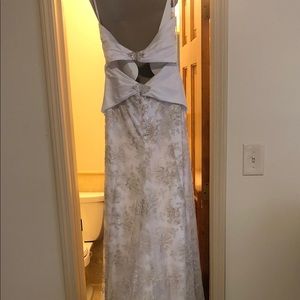 Essence of Australia strapless wedding dress